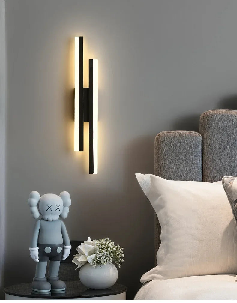 LuxeLine Modern Wall Lamp